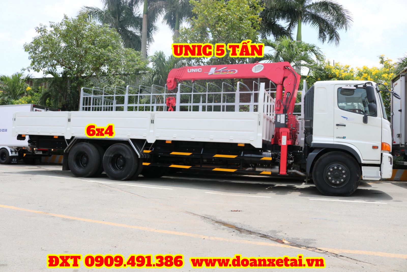 xe tải hino 15 tấn gắn cẩu unic 5 tấn được đóng thùng dài 8m5 tại Hino Đại Phát Tín