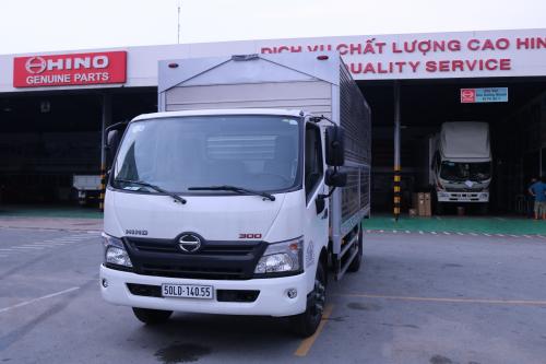 Hino 5 Tấn Thùng Kín Dài 5m6| XZU730L Thùng Kín