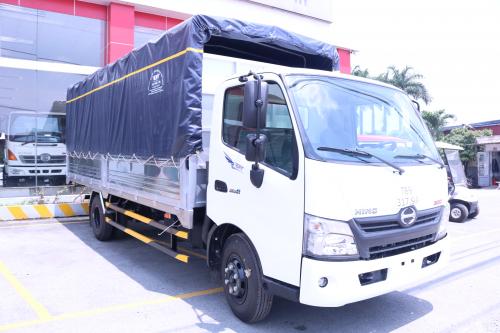  Hino 5 Tấn Thùng Mui Bạt 5m7| Hino XZU730L 2020 