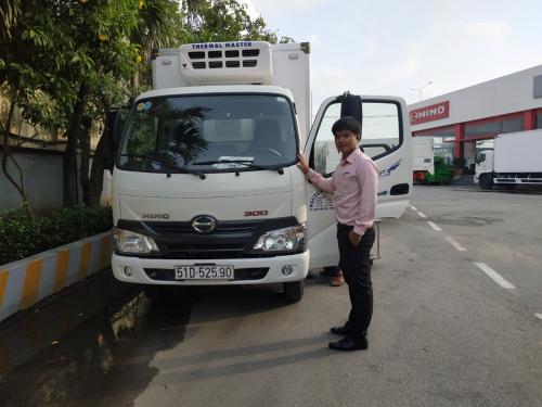 Hino 1.5 Tấn Thùng Đông Lạnh Dài 4.5 Mét| Hino XZU650 Đông Lạnh