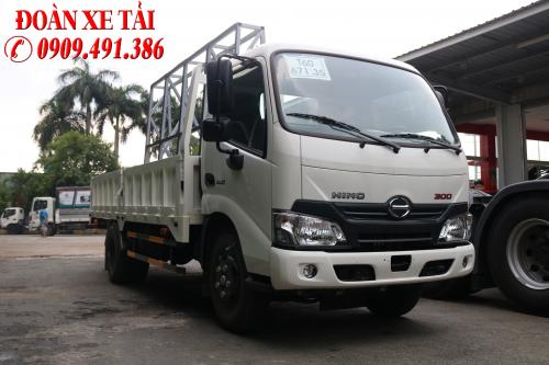 Hino 1.9 Tấn Thùng Chở Kính Dài 4.5 Mét Đời 2020