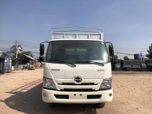 Hino XZU720L 3.5 Tấn Thùng Mui Bạt Dài 5m2 Đời 2021