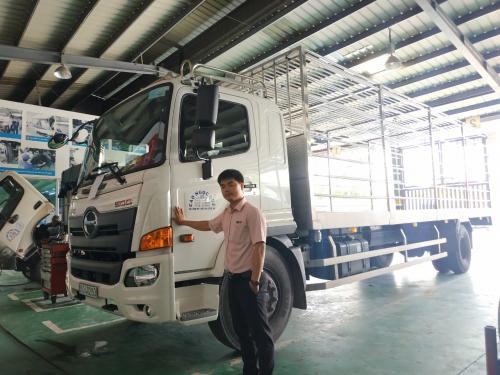 Hino 8 Tấn Thùng Chở Gà 336 Lồng Full Inox 304